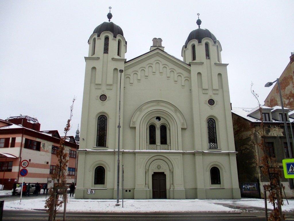 2 Krnov synagoga 02