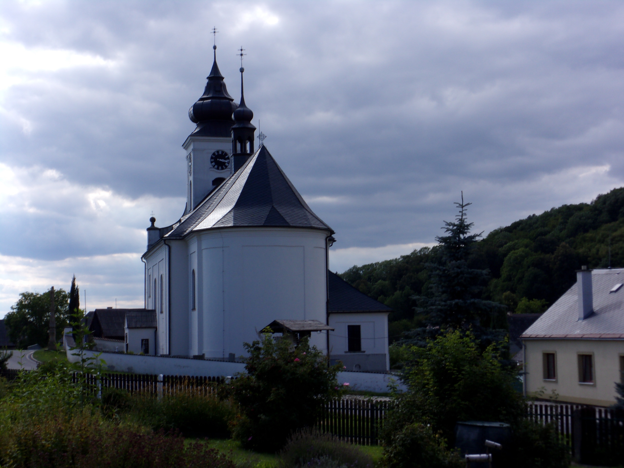 6 Mladoňov kostel 01