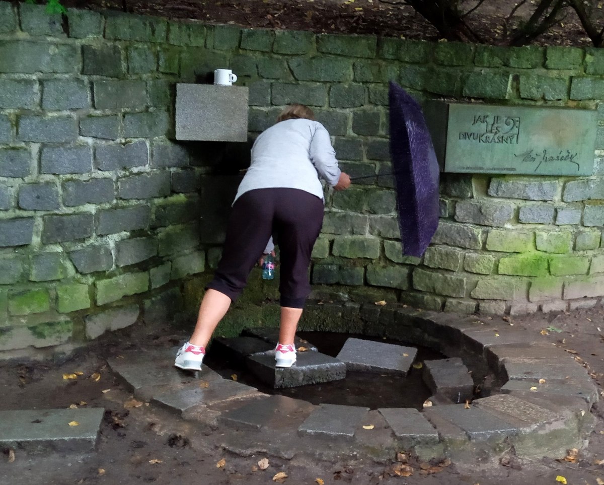 2 Bílovice studánka 1