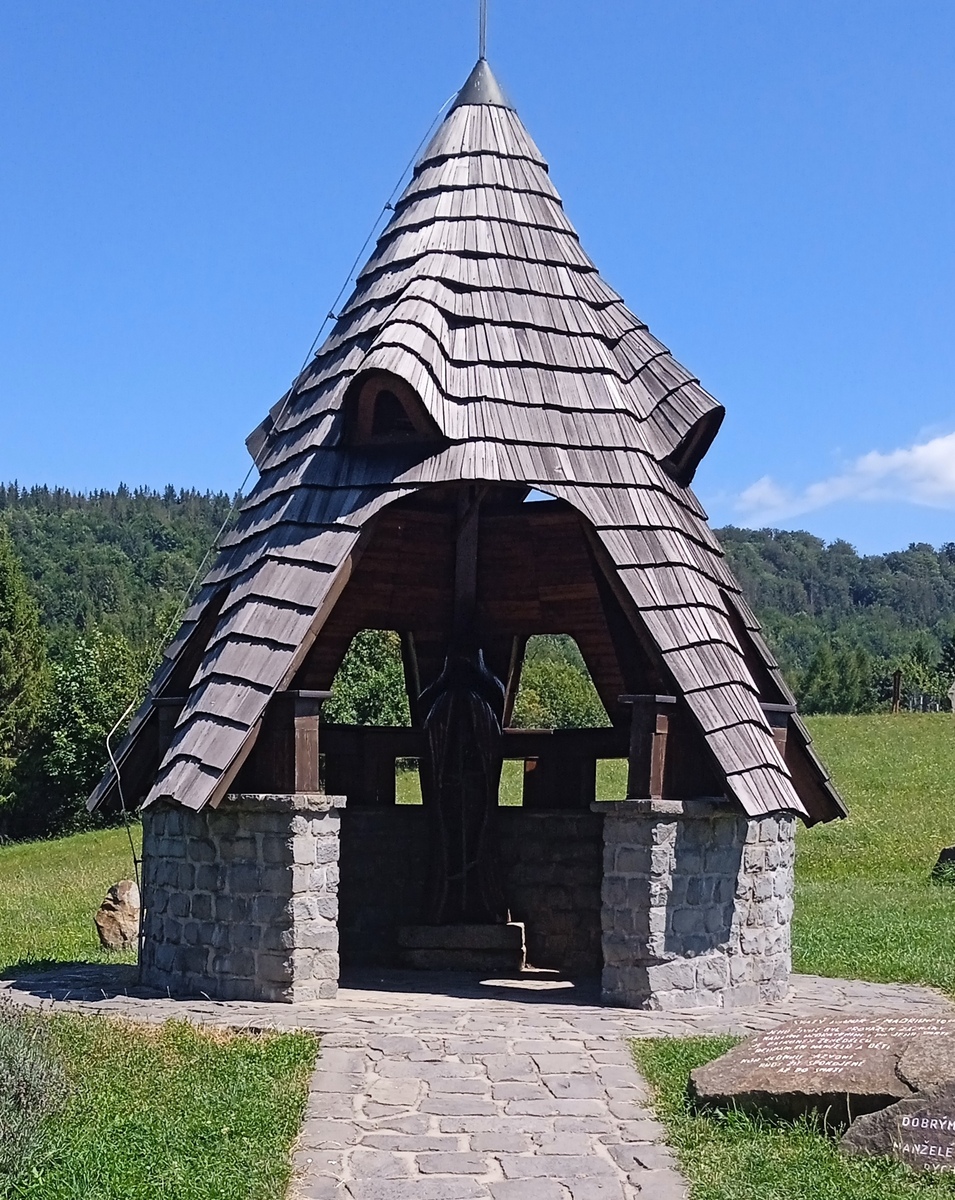 4 zvonička Hrádek 05
