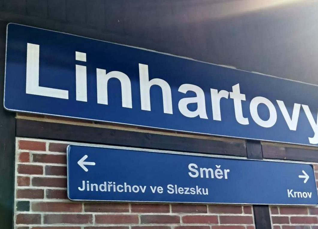 1 Linhartovy02