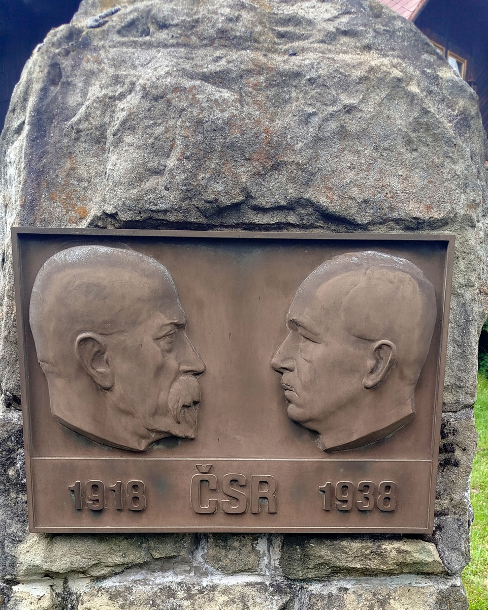 3 muzeum pomník